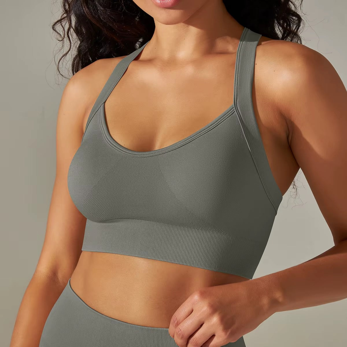 Novi Luna - Seamless Top