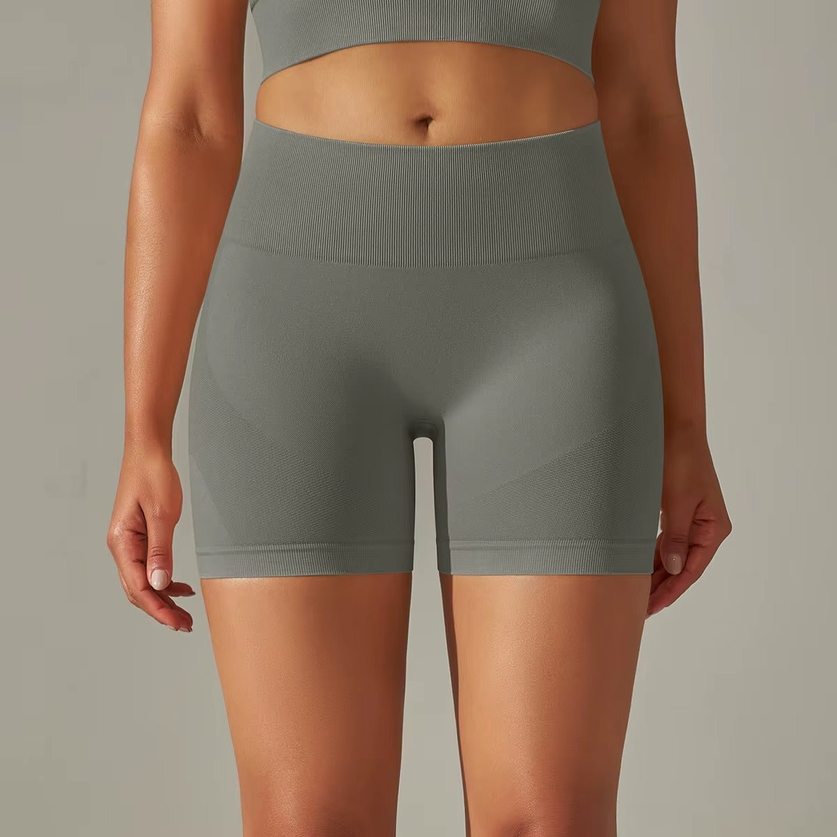 Novi Luna - Seamless Short