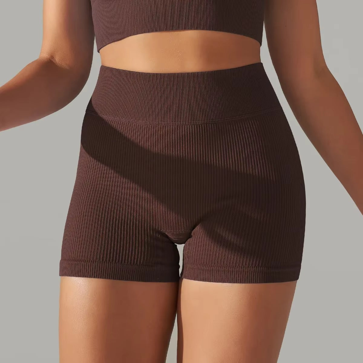 Novi Nikki - Seamless Short