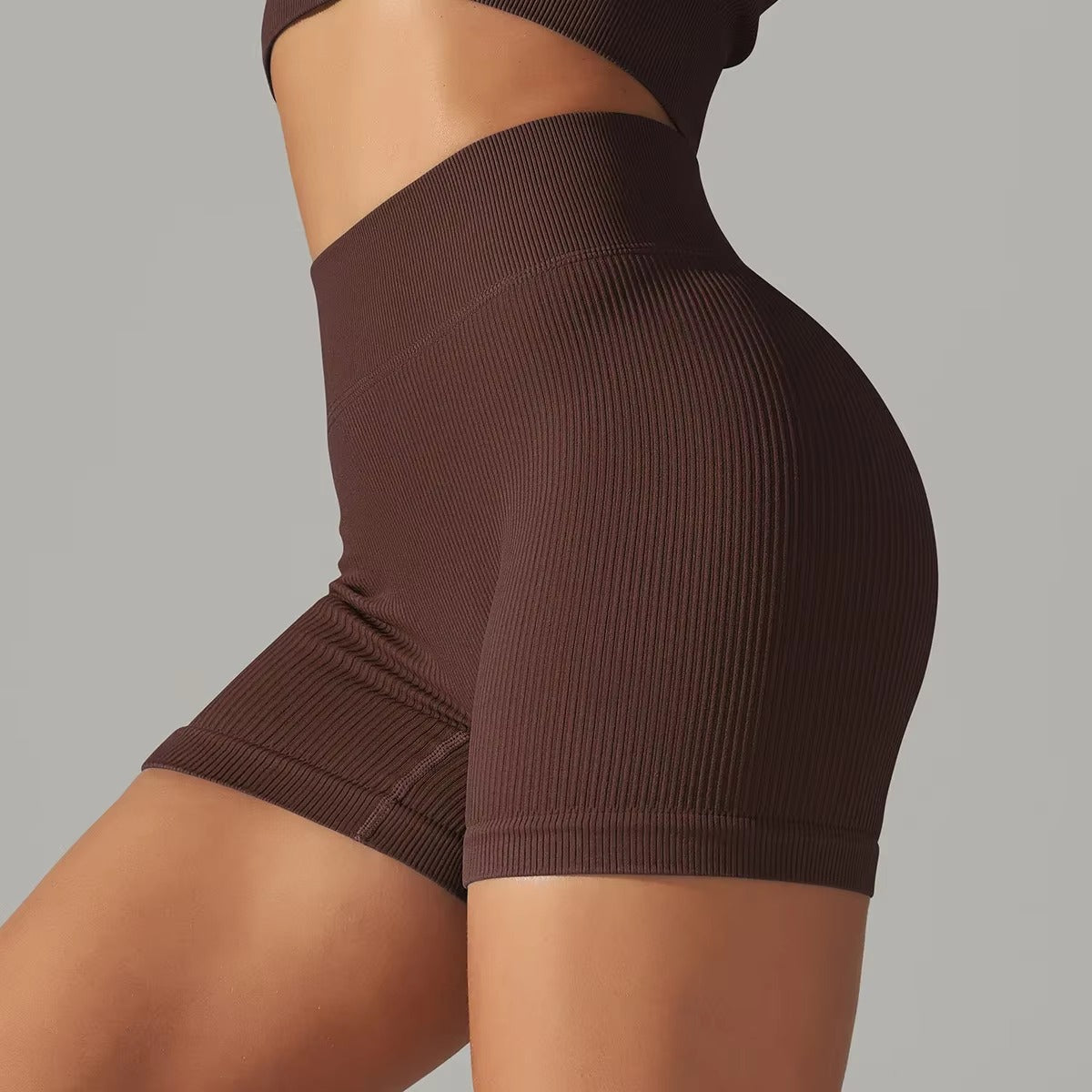 Novi Nikki - Seamless Short