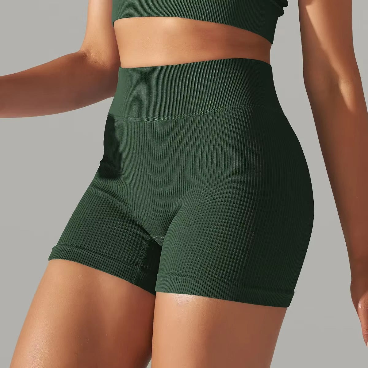 Novi Nikki - Seamless Short